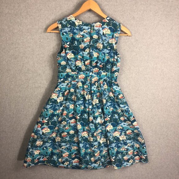 Modcloth Emily And Fin Snow Capped Houses Chalet Print Dress Size Medium - Picture 9 of 9